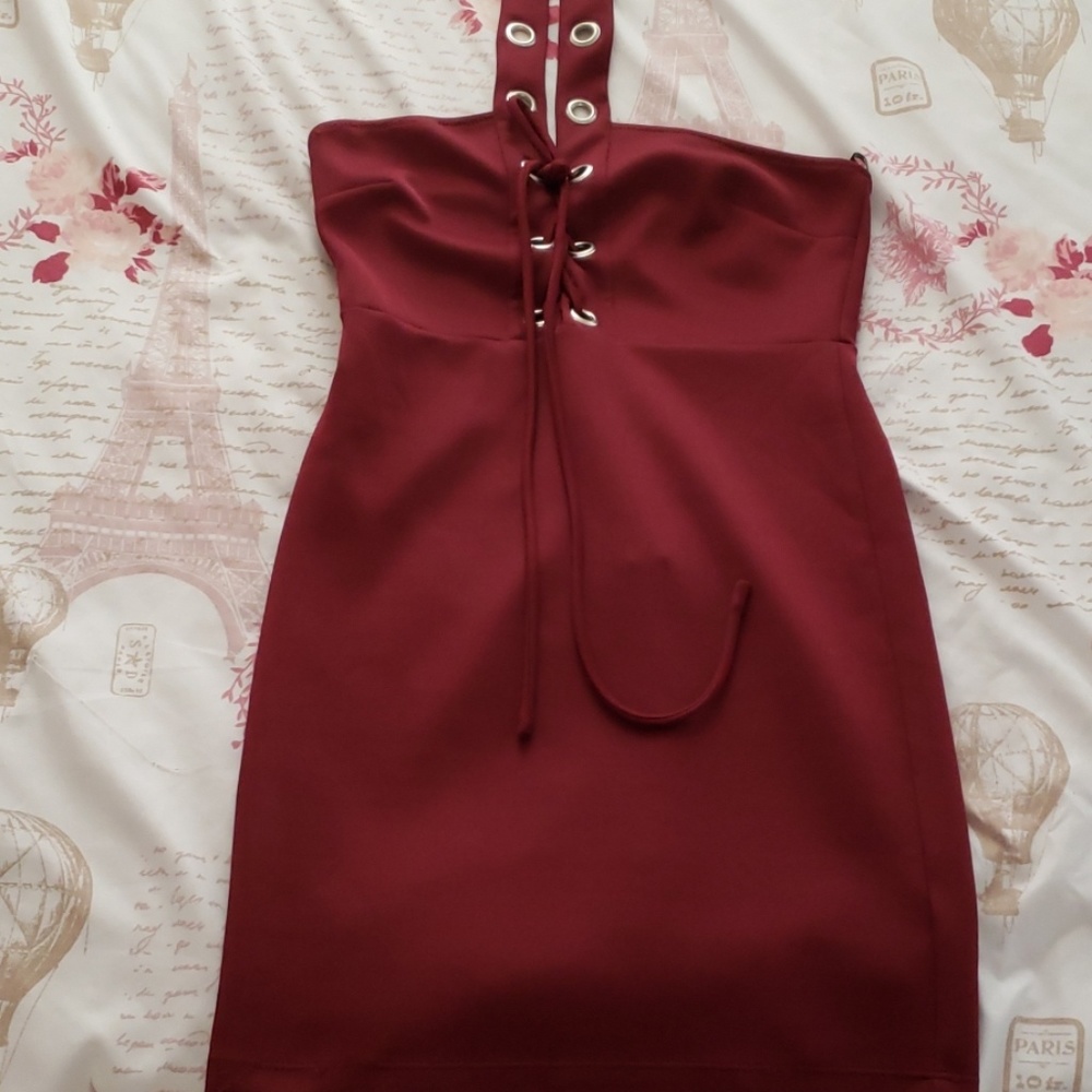 Red bodycon dress